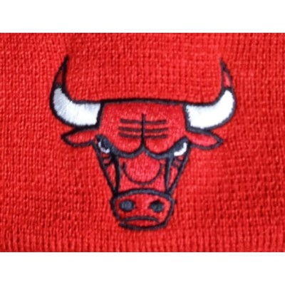 JACQUARD CUFFED KNIT WITH POM - CHICAGO BULLS JACQUARD CUFFED KNIT WITH POM - CHICAGO BULLS